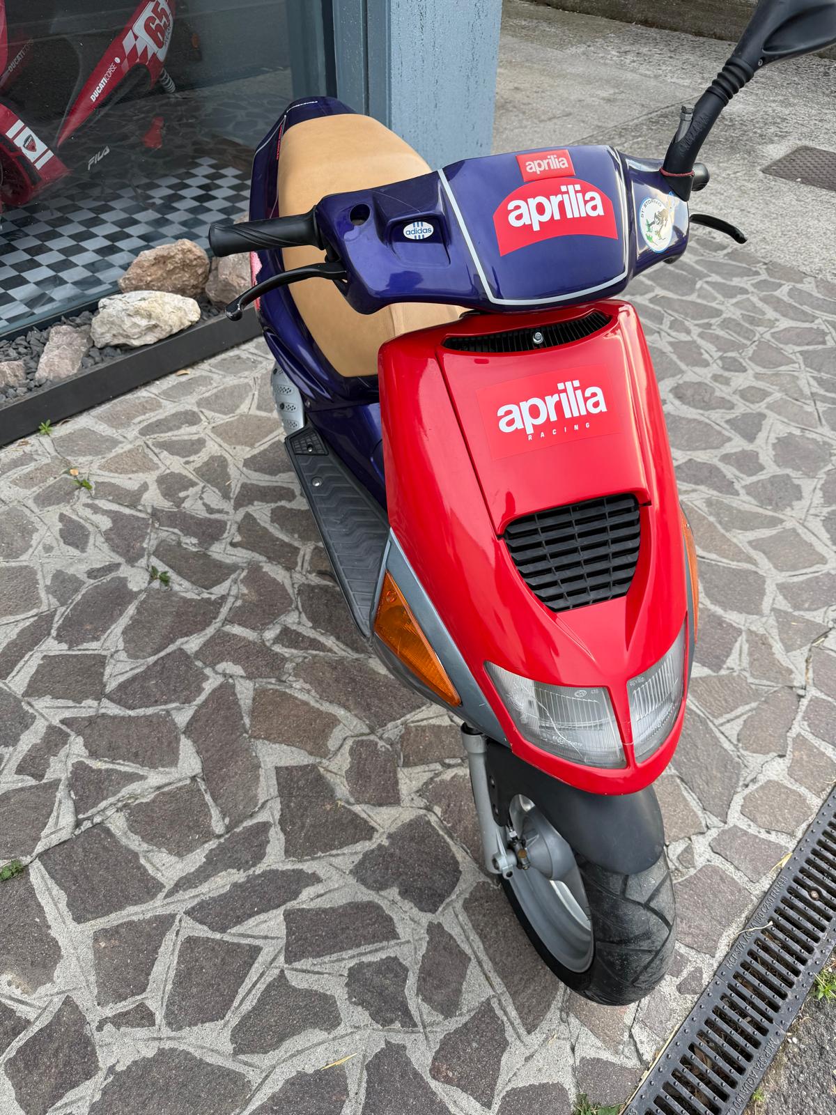 Aprilia SR Replica Loris Reggiani 1995